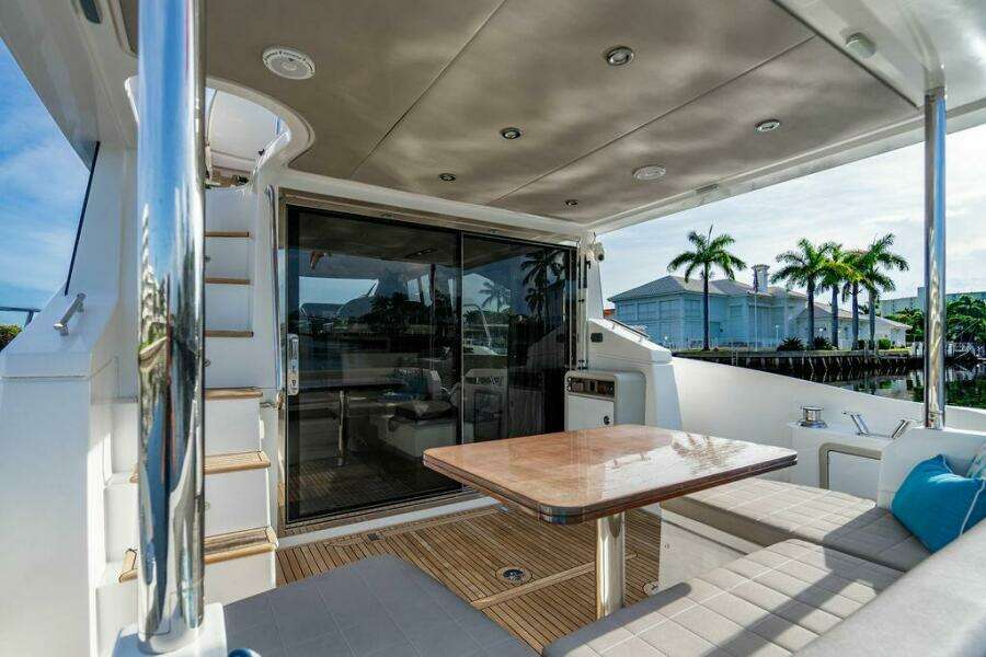 At Ease 55ft Azimut Yacht For Sale