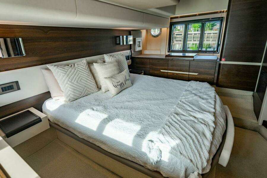 At Ease 55ft Azimut Yacht For Sale