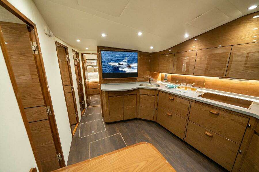 Viking 54 Open - Galley/Salon