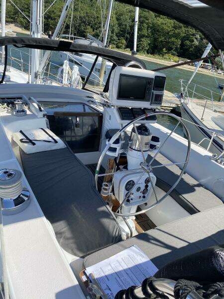 38ft Catalina Morgan Yacht For Sale 38ft Catalina Morgan Yacht For Sale