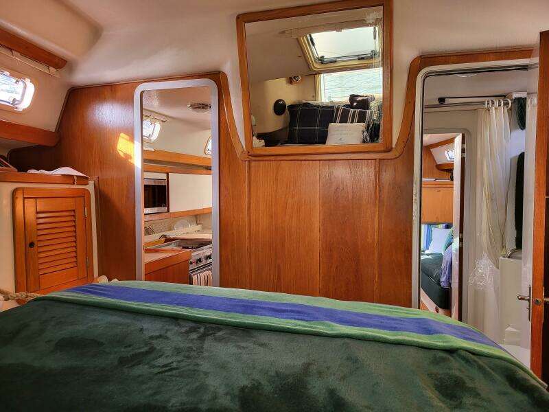 38ft Catalina Morgan Yacht For Sale 38ft Catalina Morgan Yacht For Sale