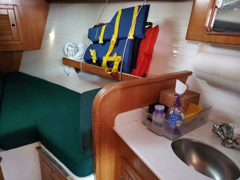 38ft Catalina Morgan Yacht For Sale 38ft Catalina Morgan Yacht For Sale