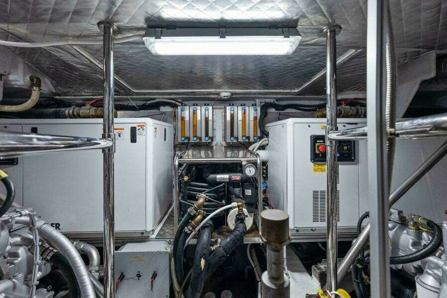 PHOENIX RISING  82ft Pershing Yacht For Sale