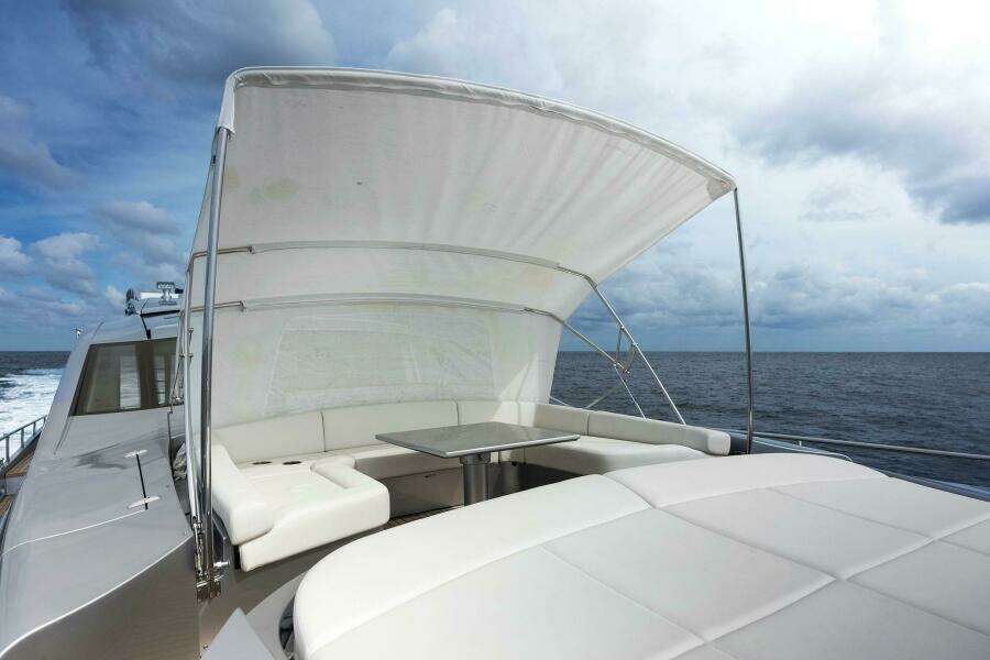 PHOENIX RISING  82ft Pershing Yacht For Sale