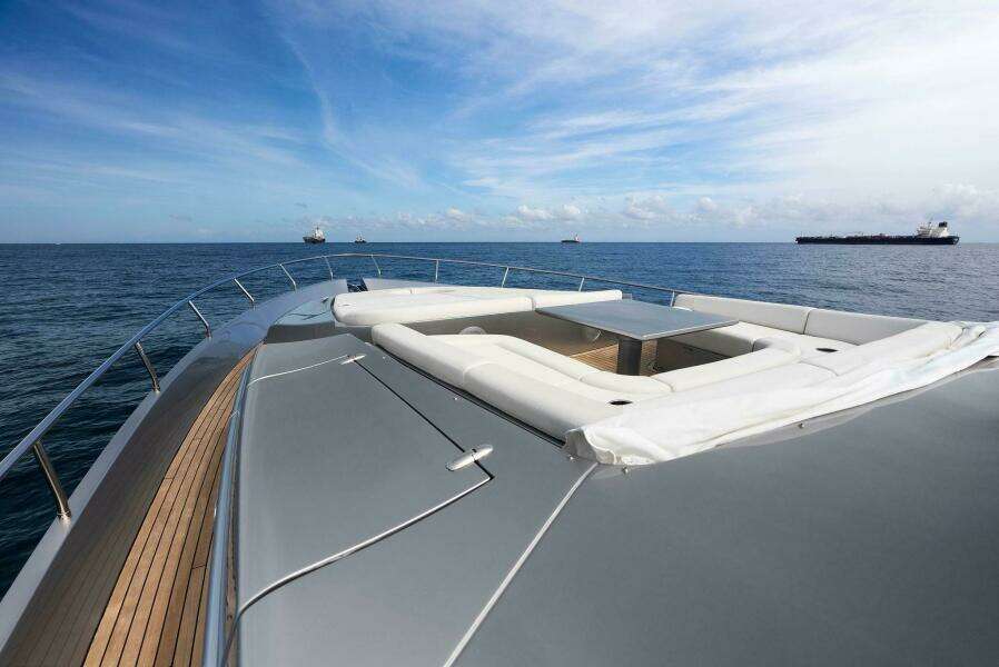 PHOENIX RISING  82ft Pershing Yacht For Sale