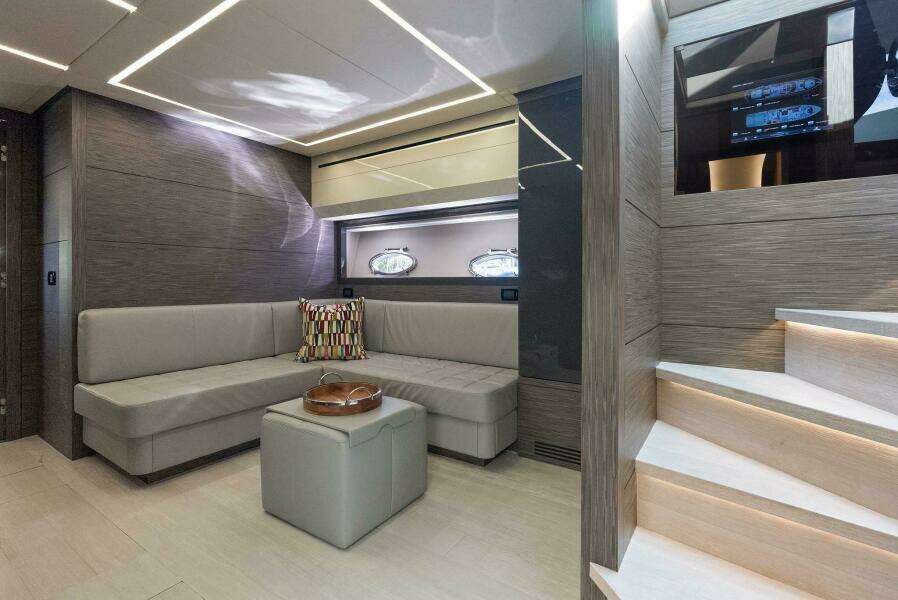PHOENIX RISING  82ft Pershing Yacht For Sale