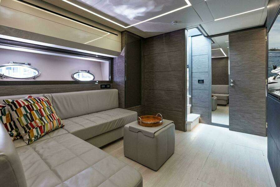 PHOENIX RISING  82ft Pershing Yacht For Sale