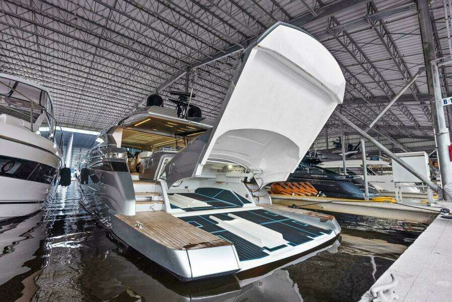 PHOENIX RISING  82ft Pershing Yacht For Sale