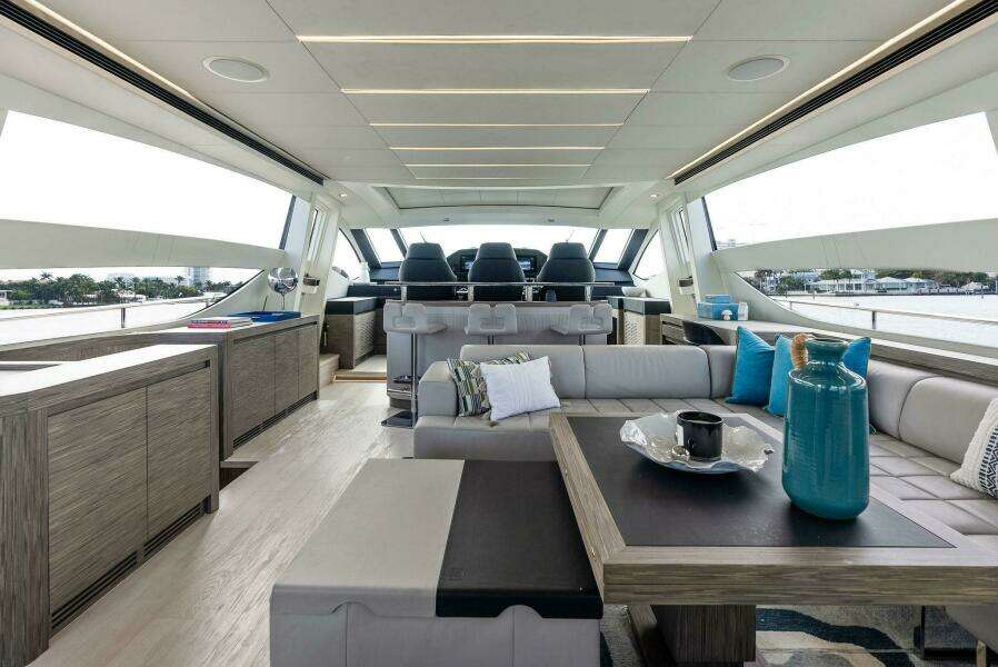 PHOENIX RISING  82ft Pershing Yacht For Sale