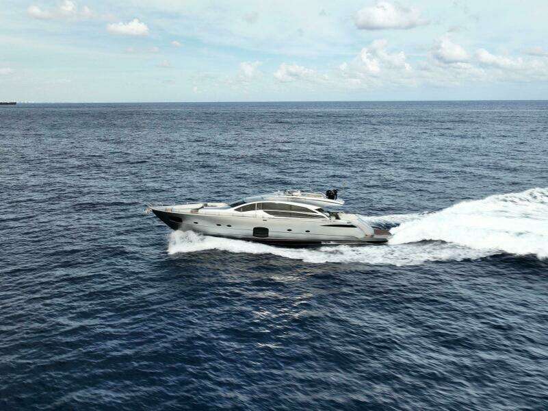 PHOENIX RISING  82ft Pershing Yacht For Sale