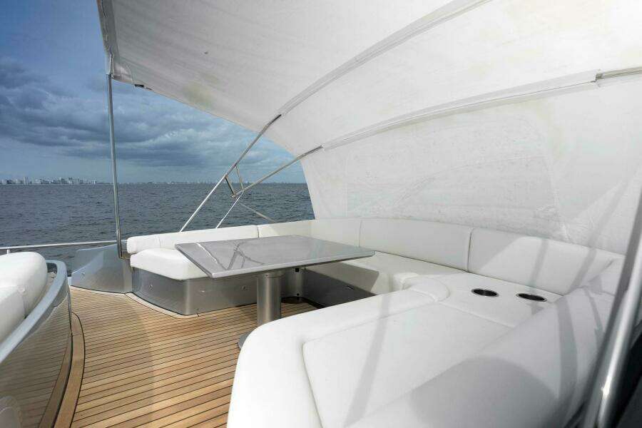 PHOENIX RISING  82ft Pershing Yacht For Sale