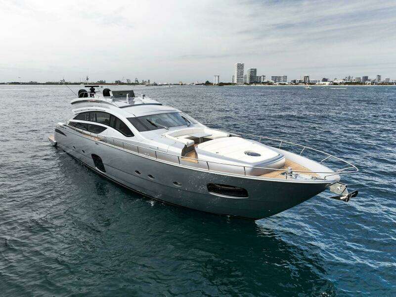 PHOENIX RISING  82ft Pershing Yacht For Sale