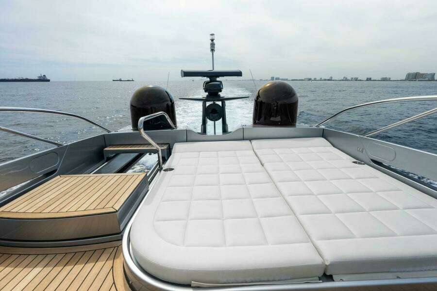 PHOENIX RISING  82ft Pershing Yacht For Sale