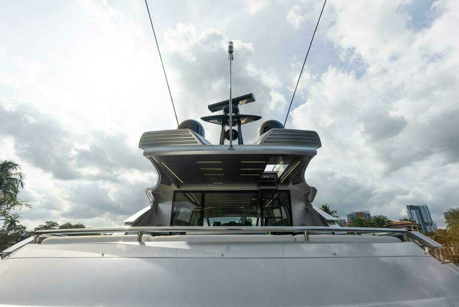 PHOENIX RISING  82ft Pershing Yacht For Sale