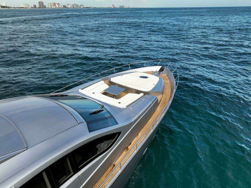 PHOENIX RISING  82ft Pershing Yacht For Sale