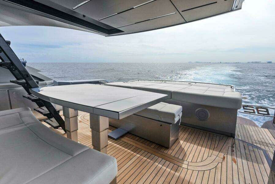 PHOENIX RISING  82ft Pershing Yacht For Sale