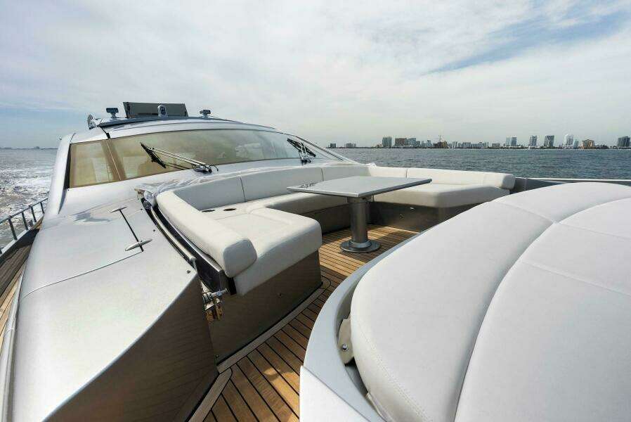 PHOENIX RISING  82ft Pershing Yacht For Sale