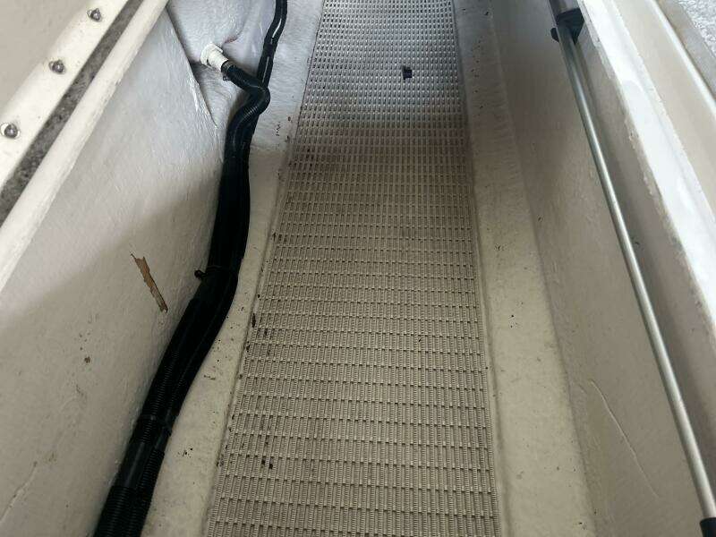 24ft Sea Ray Yacht For Sale