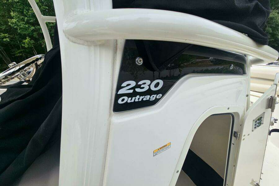 Jet 23ft Boston Whaler Yacht For Sale