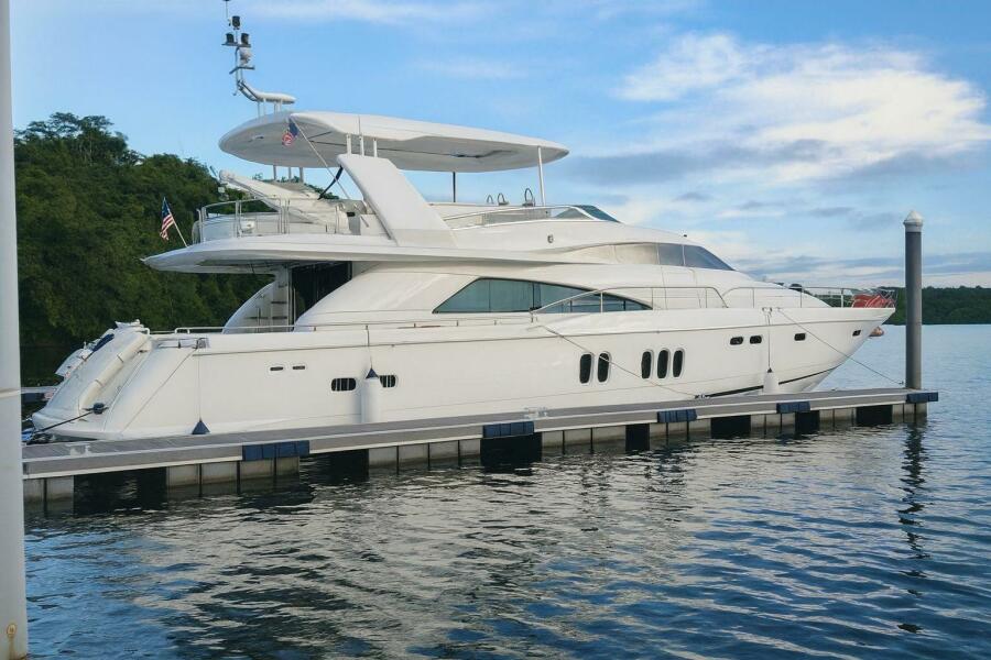 Photo of 2008 Fairline 74'