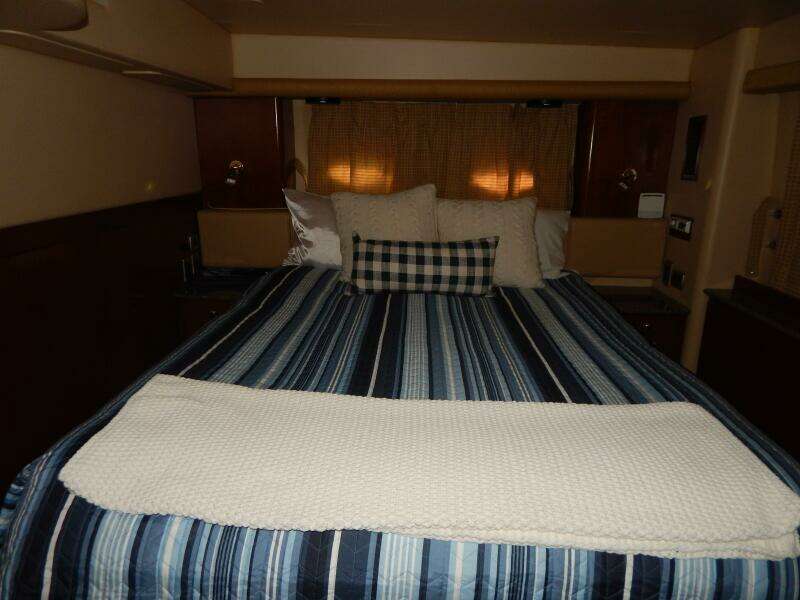 Still Chyl n 42ft Meridian Yacht For Sale