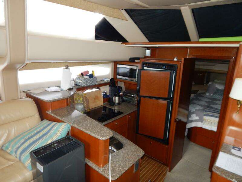 Still Chyl n 42ft Meridian Yacht For Sale