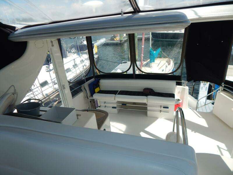 Still Chyl n 42ft Meridian Yacht For Sale