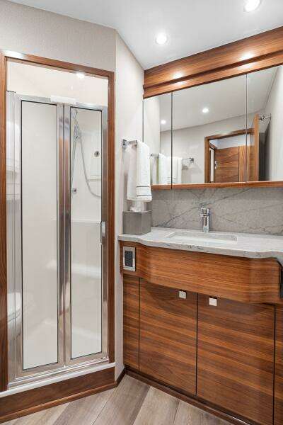 2026 Viking 74C 74ft Viking Yacht For Sale