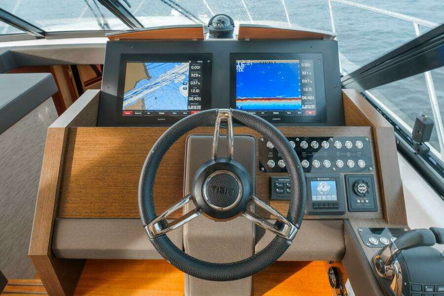 Happy Daze IV 55ft Tiara Yachts Yacht For Sale
