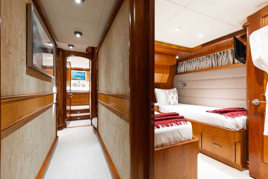 AURELIA 87ft President Yacht For Sale AURELIA 87ft President Yacht For Sale