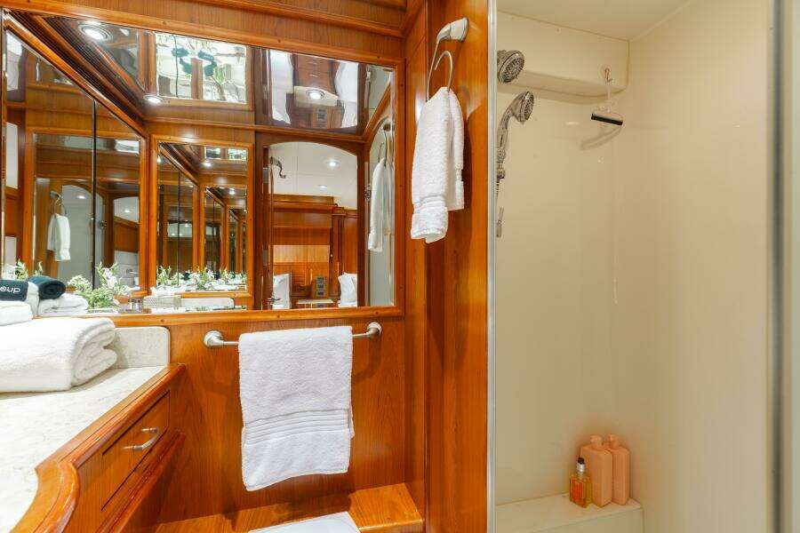 AURELIA 87ft President Yacht For Sale AURELIA 87ft President Yacht For Sale