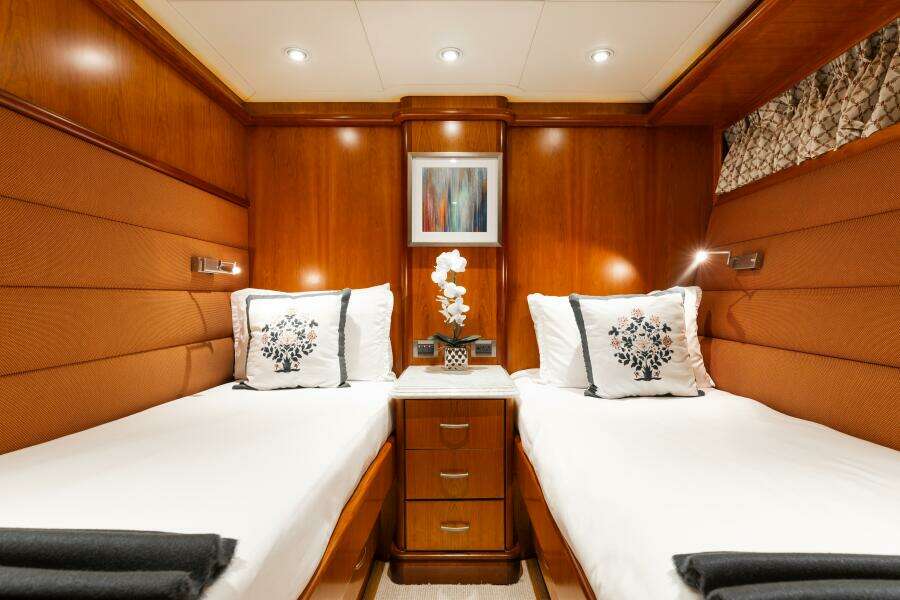AURELIA 87ft President Yacht For Sale AURELIA 87ft President Yacht For Sale