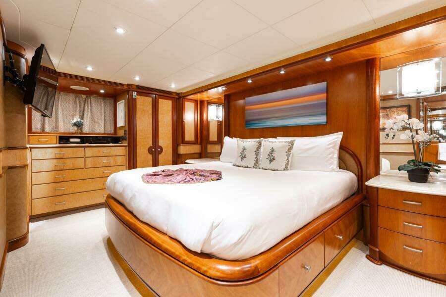 AURELIA 87ft President Yacht For Sale AURELIA 87ft President Yacht For Sale