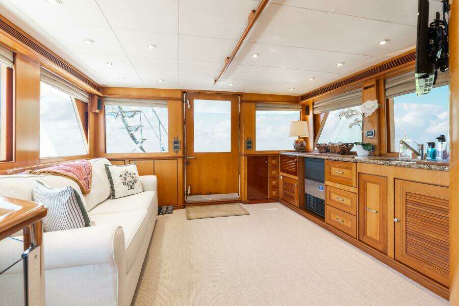 AURELIA 87ft President Yacht For Sale AURELIA 87ft President Yacht For Sale