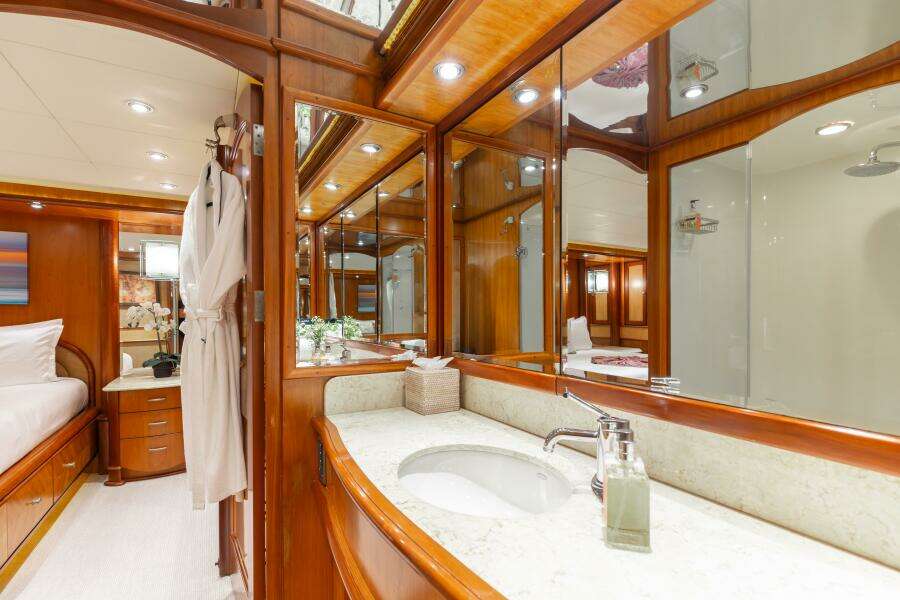 AURELIA 87ft President Yacht For Sale AURELIA 87ft President Yacht For Sale