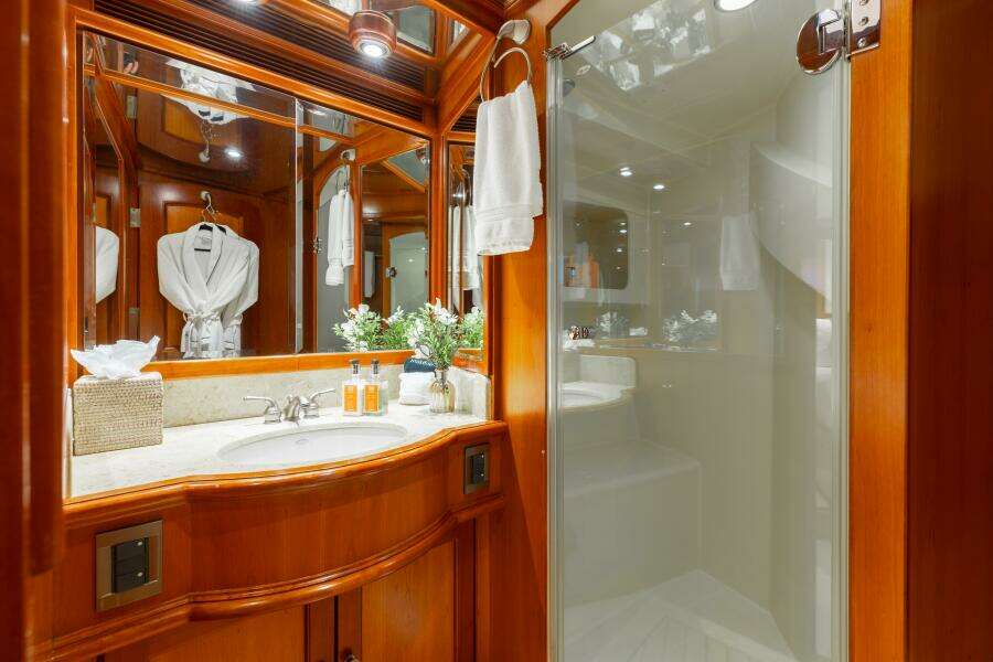 AURELIA 87ft President Yacht For Sale AURELIA 87ft President Yacht For Sale