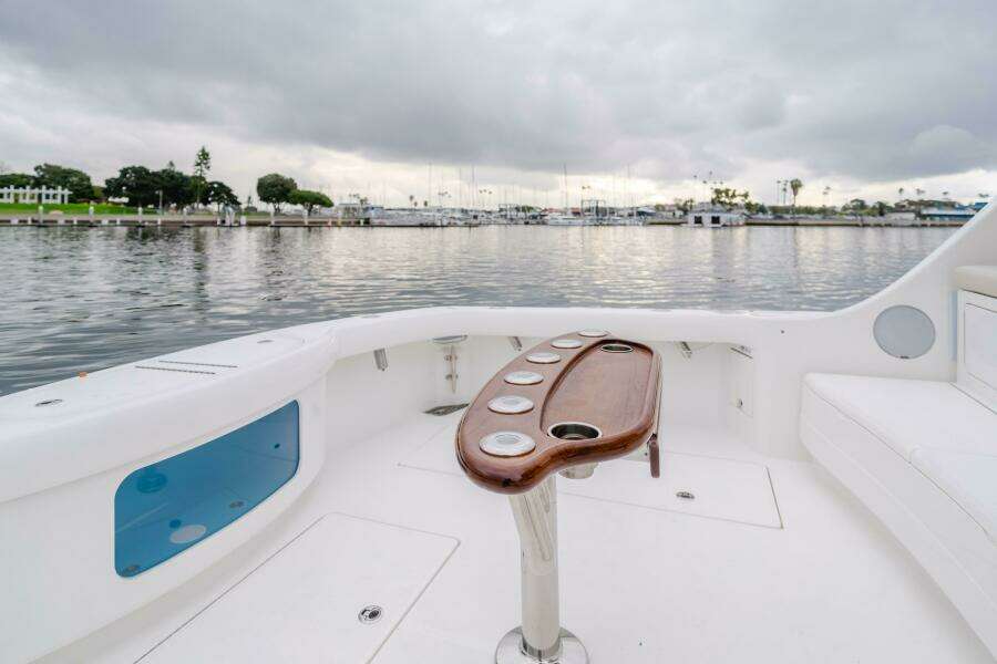 Commodore Two 42ft Mag Bay Yacht For Sale