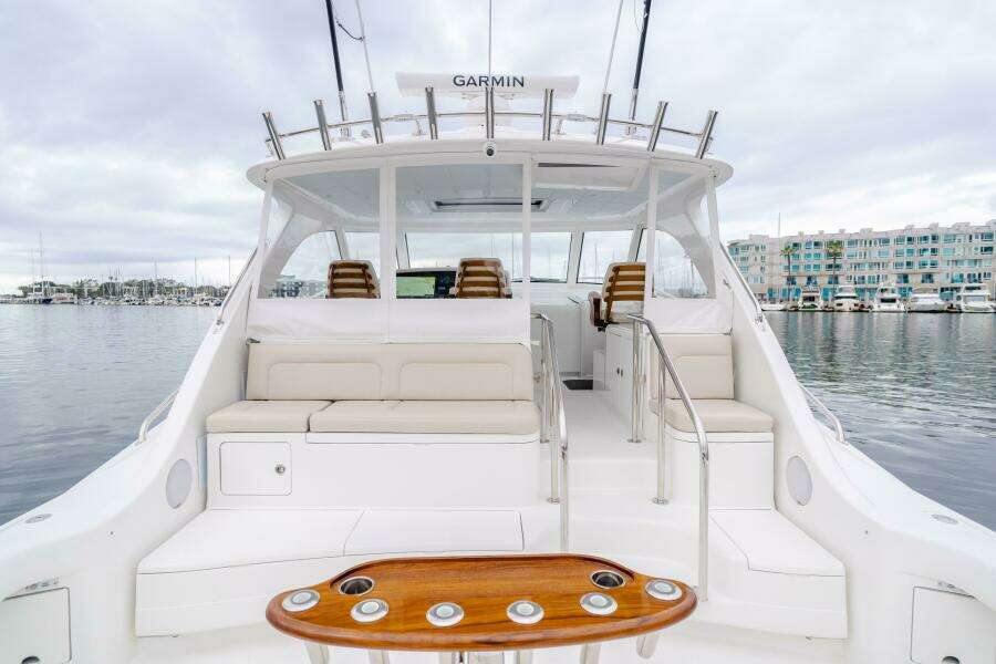 Commodore Two 42ft Mag Bay Yacht For Sale