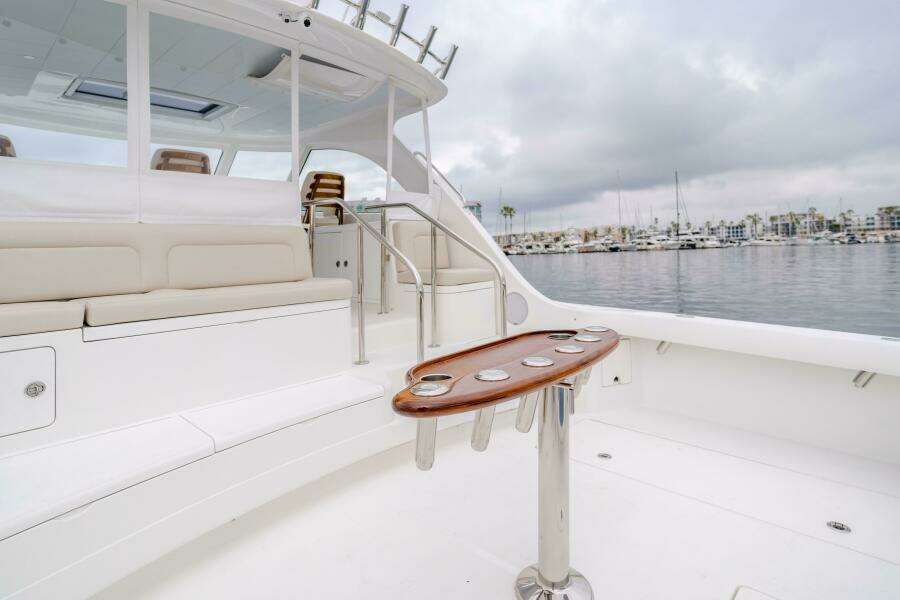 Commodore Two 42ft Mag Bay Yacht For Sale