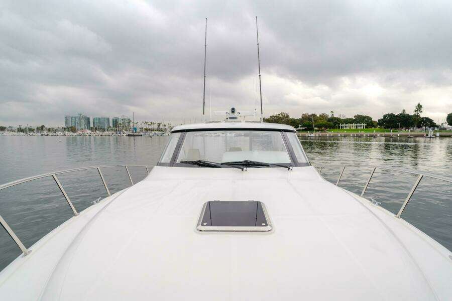 Commodore Two 42ft Mag Bay Yacht For Sale