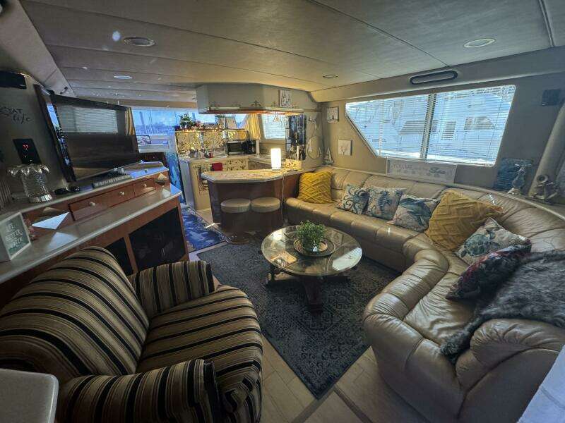 Knottin Matters 55ft Sea Ray Yacht For Sale