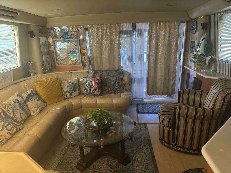 Knottin Matters 55ft Sea Ray Yacht For Sale
