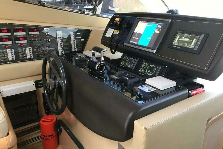 51ft Ferretti Yachts Yacht For Sale