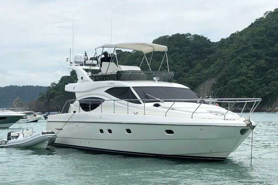 51ft Ferretti Yachts Yacht For Sale