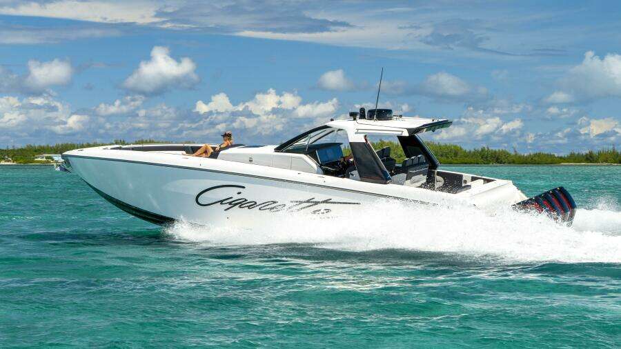 42ft Cigarette Yacht For Sale