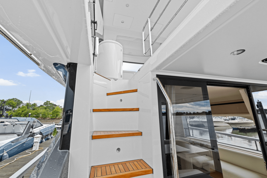 68ft Azimut Yacht For Sale