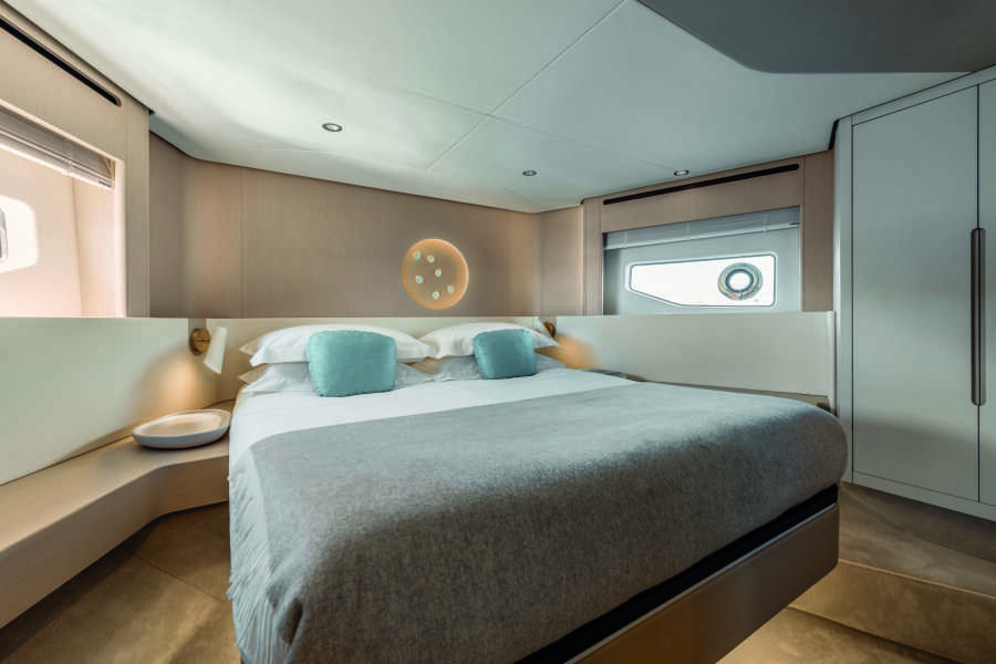 68ft Azimut Yacht For Sale