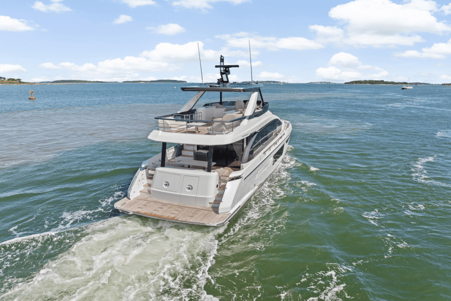 68ft Azimut Yacht For Sale