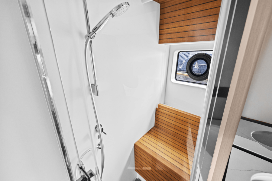 68ft Azimut Yacht For Sale