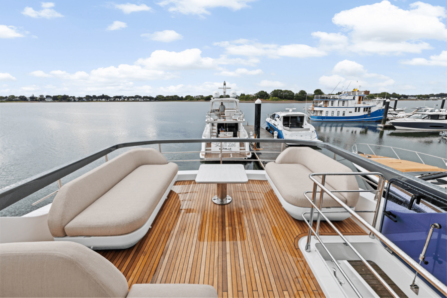 68ft Azimut Yacht For Sale